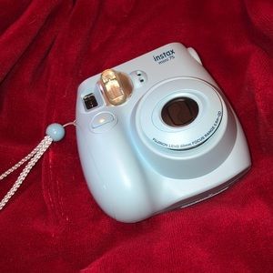 Instax mini 7S “polaroid”